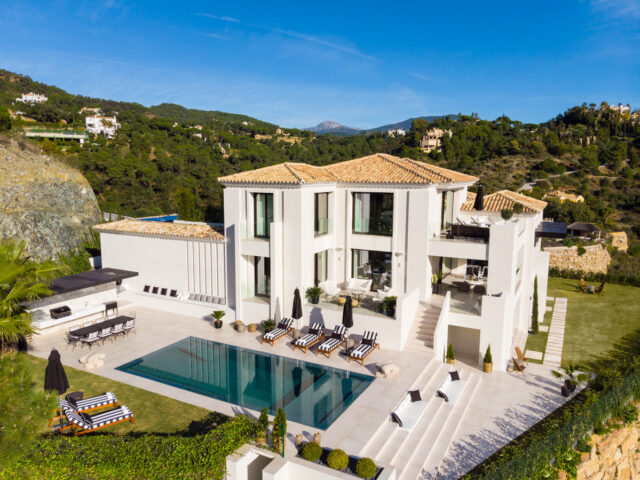 Villa Oak Valley – Impresionante Villa en la ladera del Madroñal, Benahavís