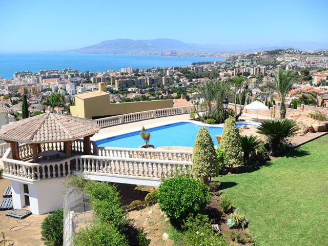 Exclusiva villa en Miraflores del Palo, Málaga.