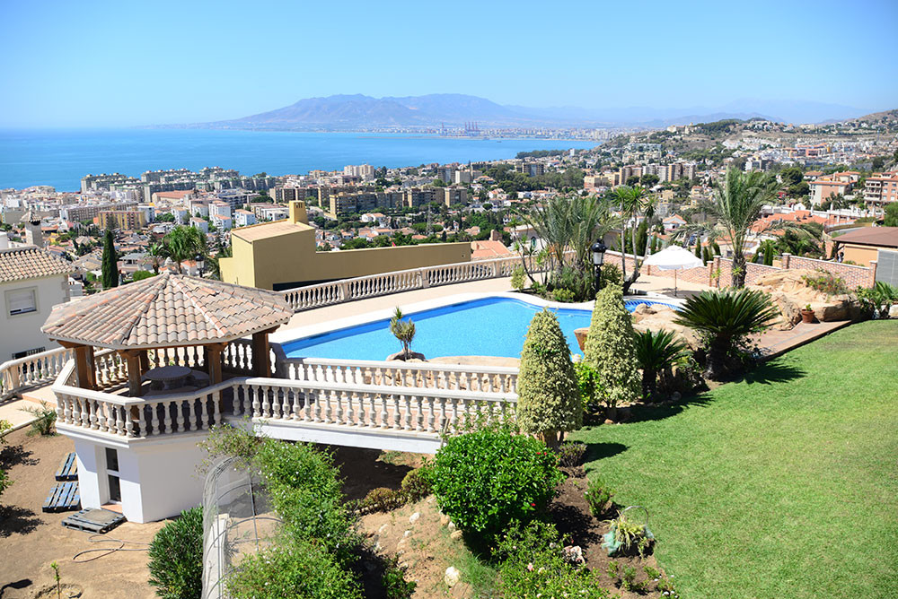 Exclusiva villa en Miraflores del Palo, Málaga.