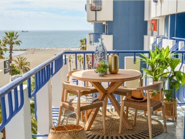 Refurbished front line beach aparment in Malaga East.