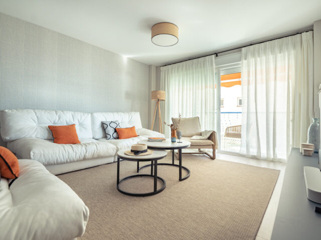 Front line beach apartment in Malaga East. | Image 2