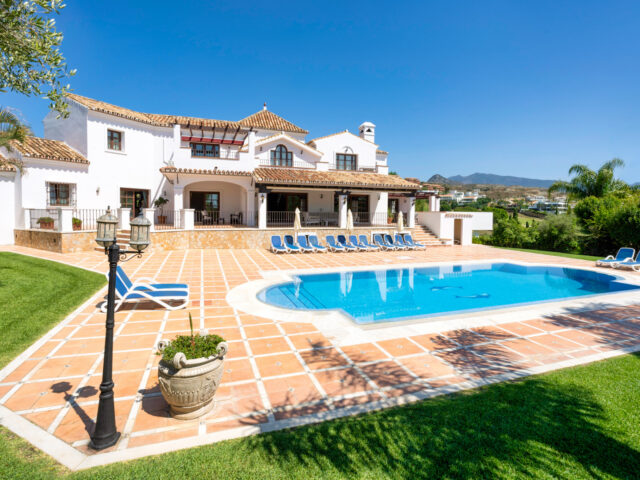 Villa Vitelli – Magnífica Mansión Andaluza ubicada en Cancelada, Estepona | Image 2