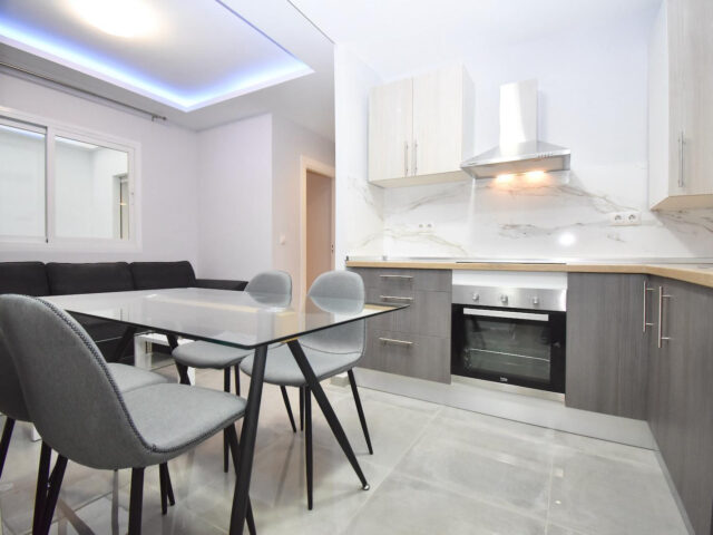 Exclusive Apartment Building with High Rentability in Fuengirola | Image 2