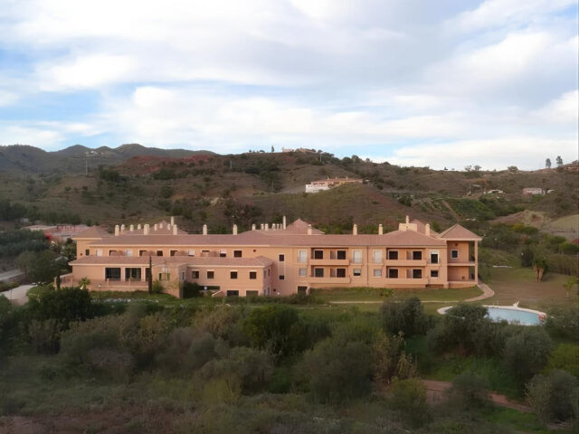 Multi-purpose building in Jarazmin, ideal for investment on the Costa del Sol. | Image 2