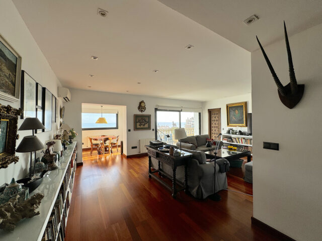 Exclusivo Dúplex con vistas a la bahía de Málaga. | Image 2
