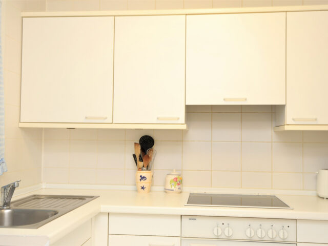Apartamento Planta Baja de dos dormitorios en Alhambra del Mar | Image 3