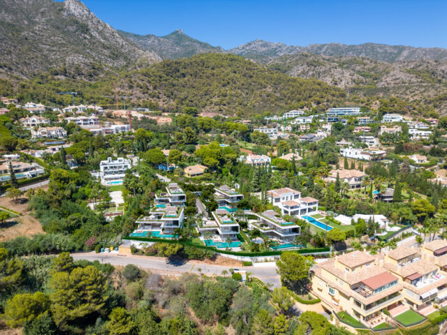 The Collection Camojan: LICENCIA DE OBRA CONCEDIDA! 5 villas de Lujo en Camoján, Marbella | Image 2
