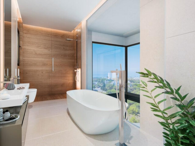 The List Río Real: Vive el lujo en Exclusivas Villas en Marbella | Image 3