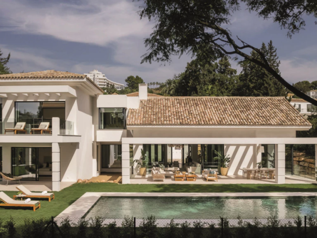 Lake Essence Mansions, Parcelas Exclusivas en Finca Cortesín para Villas de Lujo Personalizadas | Image 3