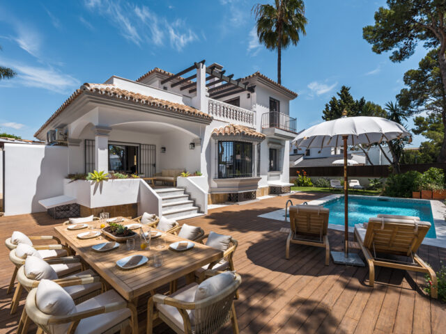Casa Los Momentos, luxury home in Altos del Rodeo, Marbella