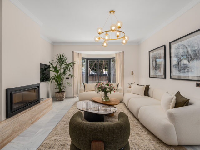 Casa Los Momentos, luxury home in Altos del Rodeo, Marbella | Image 3