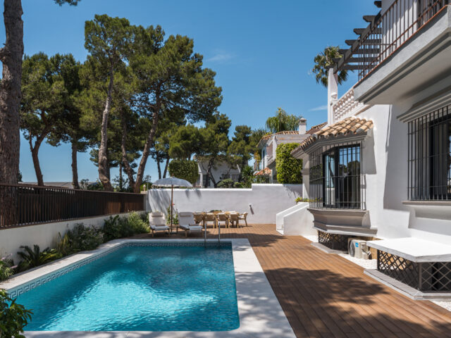 Casa Los Momentos, luxury home in Altos del Rodeo, Marbella | Image 1