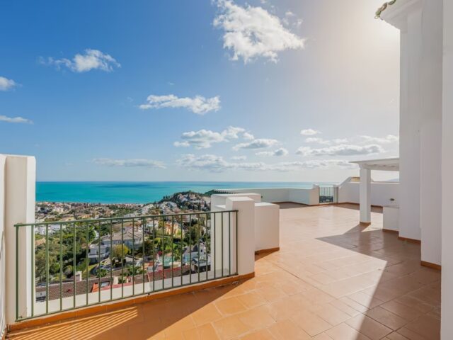 Luxury Duplex Penthouse in Cerrado de Calderon
