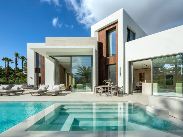 Villa Imagine, luxury villa opposite Las Brisas Golf Club in Nueva Andalucía