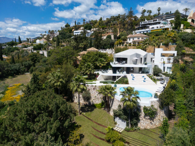 Villa La Toca, architect‑designed residence with Mediterranean vistas | Image 2