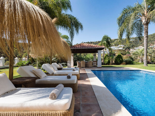 Villa Las Palmeras, exclusive home in the El Madroñal community in Benahavis | Image 1