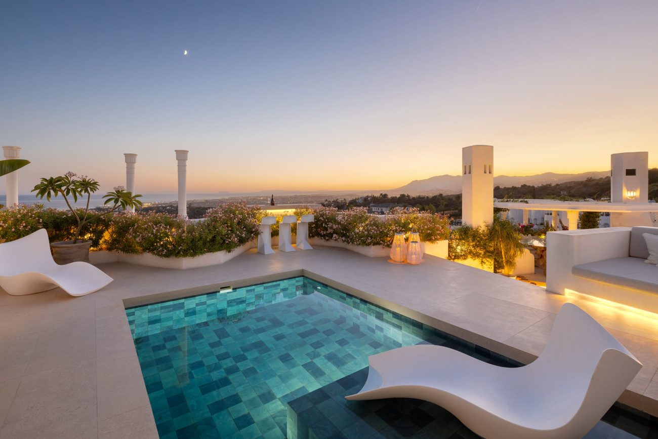 Penthouse Colgantes: Dúplex renovado en Jardines Colgantes, Marbella