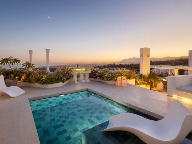 Penthouse Colgantes: Dúplex renovado en Jardines Colgantes, Marbella