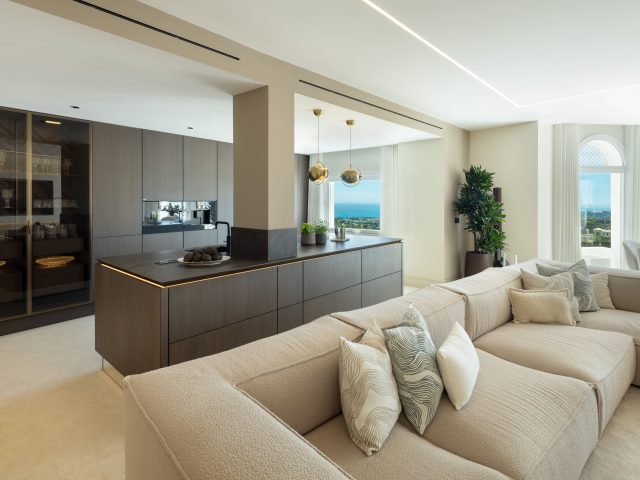 Penthouse Colgantes: Dúplex renovado en Jardines Colgantes, Marbella | Image 3
