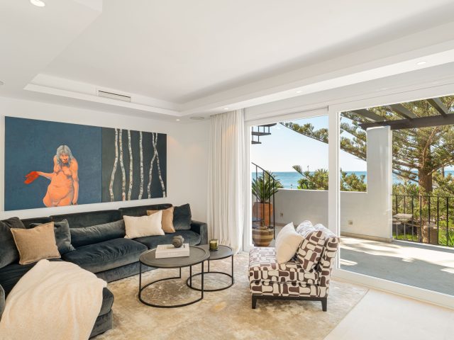 Penthouse Horizon: dúplex reformado en la exclusiva urbanización Castiglione, en San Pedro de Alcántara. | Image 2
