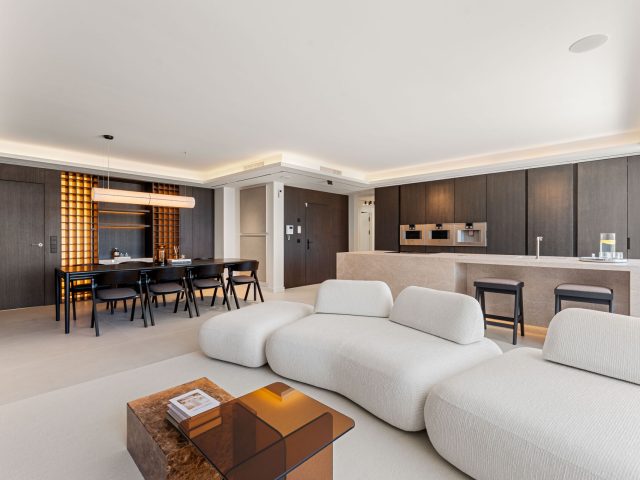 Alba Residence, ático dúplex reformado con terraza panorámica en la comunidad de Sierra Blanca | Image 1