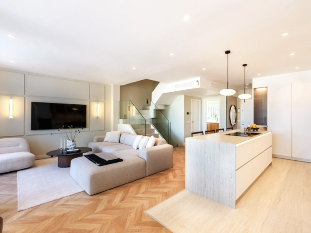Presentamos Casa Marisal, villa unifamiliar con terrazas panorámicas y vistas a La Concha. | Image 3
