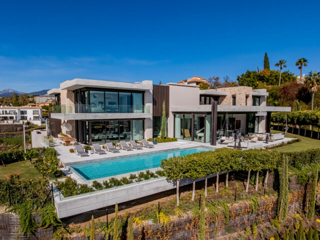 Presentamos The Hills 12, villa de diseño contemporáneo en La Quinta, Benahavís | Image 1