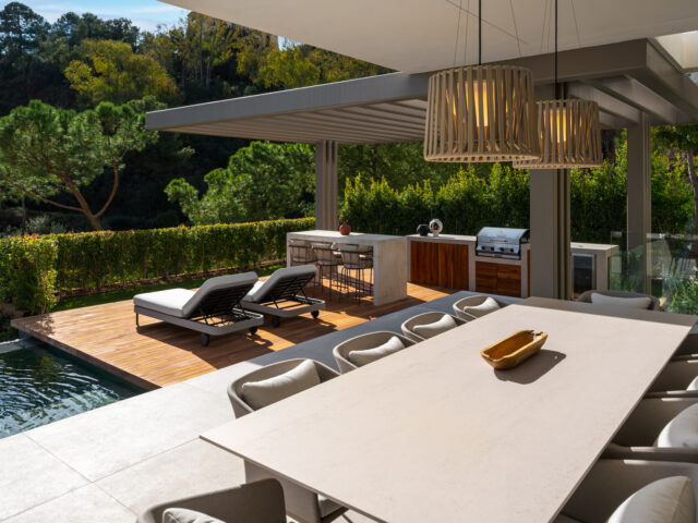 The Ridge, a contemporary villa on the golf course frontage in La Quinta | Image 3