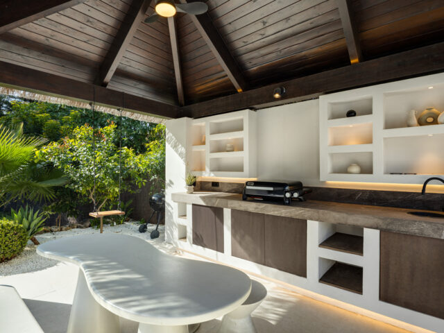 Villa Prado, arquitectura de fusión nórdica y máxima privacidad en el Valle del Golf | Image 3